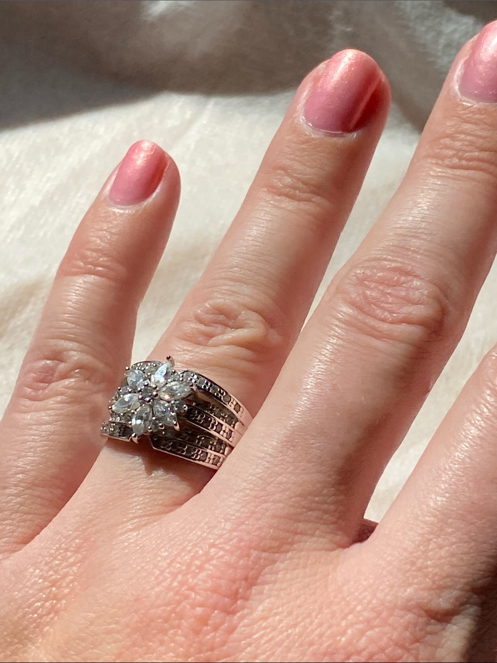 QVC Diamonique Poinsettia Classic Silver-Tone Cubic Zirconia Ring Size 7.5 - Picture 1 of 6